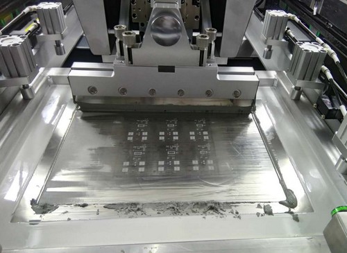 Nettoyage de type pulvérisateur de machine d'impression de pâte de soudure de rendement élevé/de machine imprimante de soudure